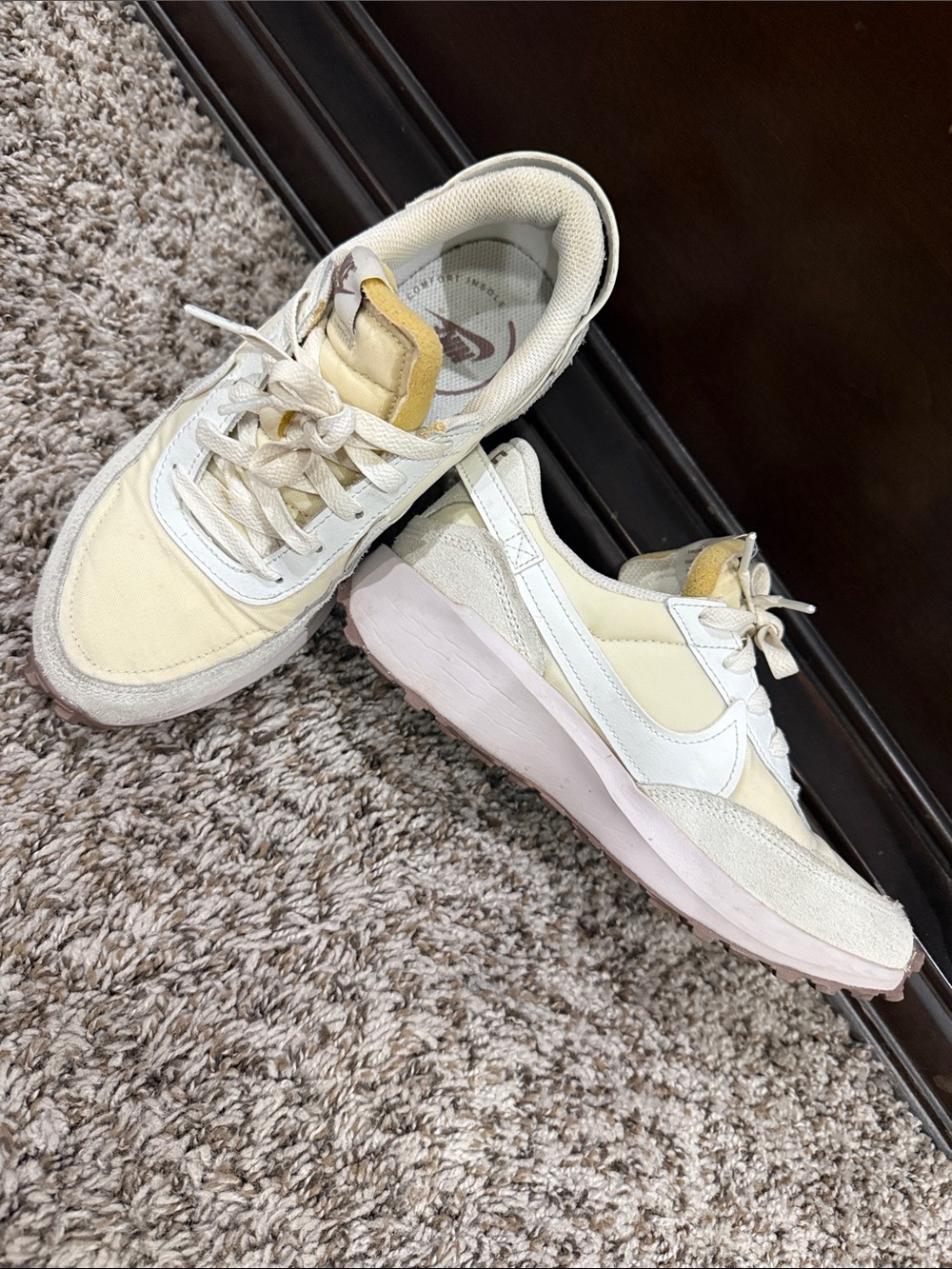 Nike Women’s Pale Yellow & White Low-Top Sneakers